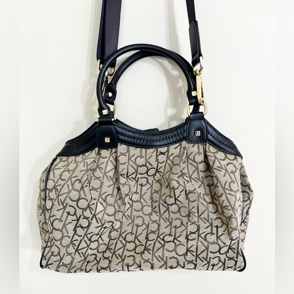 CALVIN KLEIN Women's Monogram Initial Logo‎ Print Crossbody Hand Bag Purse - Picture 1 of 13
